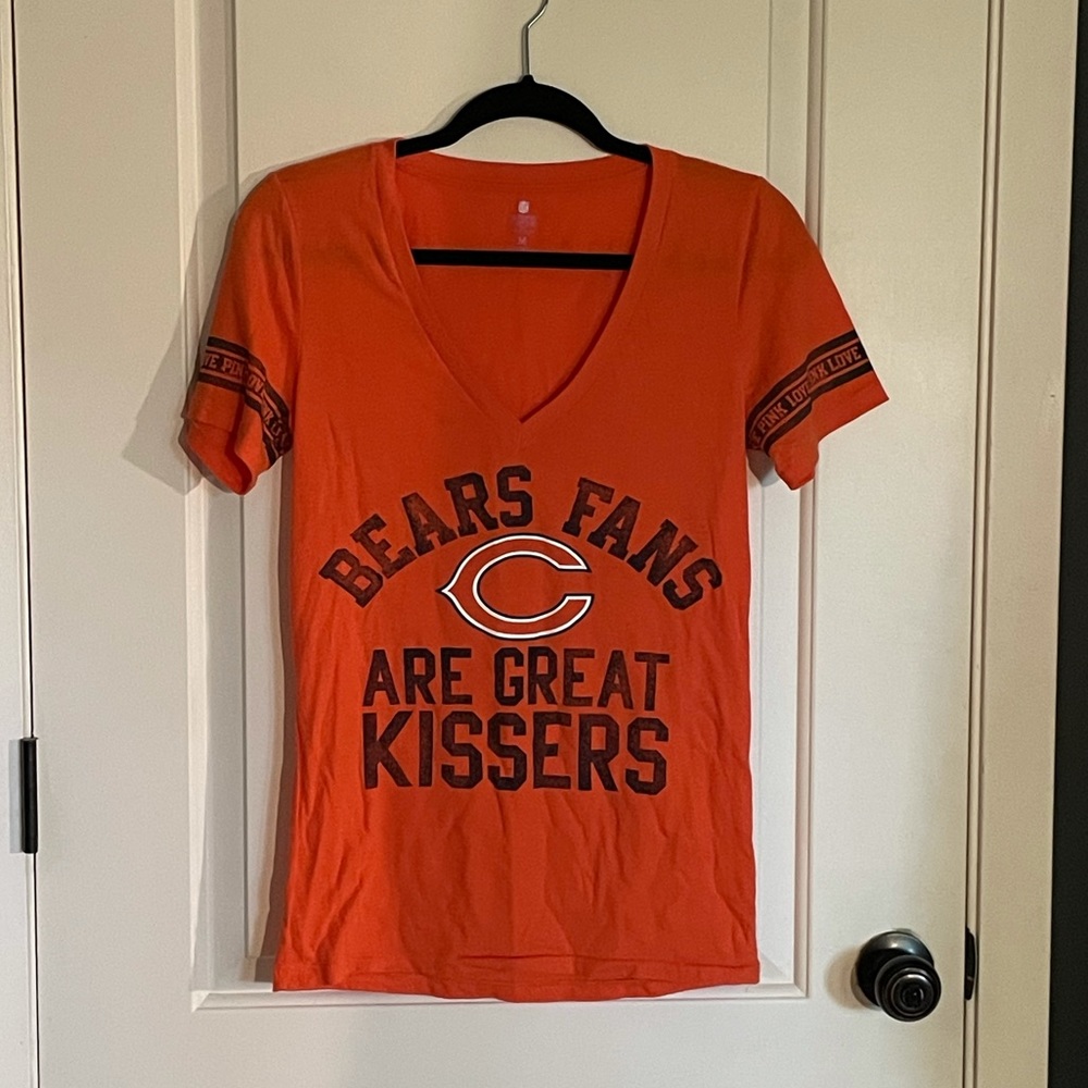 Victoria’s Secret PINK Chicago Bears T-shirt Shirt NWOT Medium